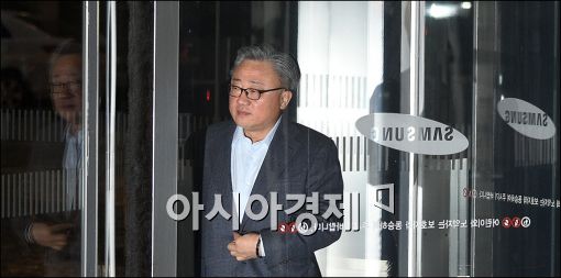 삼성 스마트폰 이끌 고동진 사장 "무선사업부 큰 변화 없다"