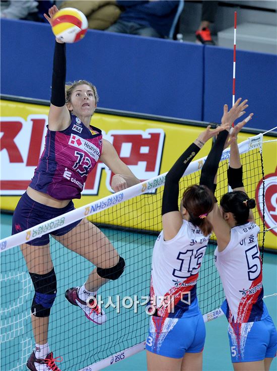 [포토]테일러, '난 높이 자체가 달라'