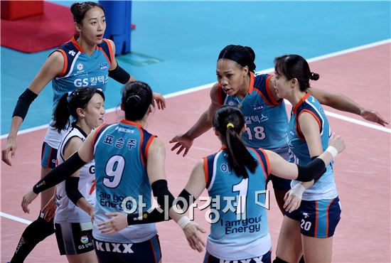 [포토]캣벨, '이번 공격 좋았어'