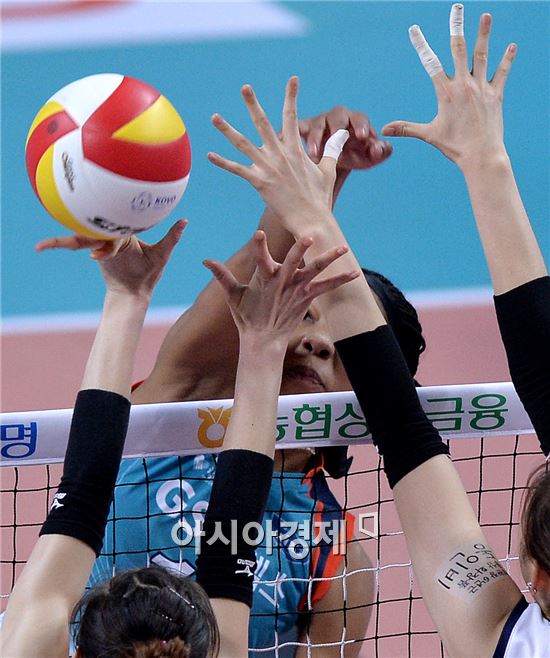 [포토]캣벨, '블로킹을 꺾어 버렸어'