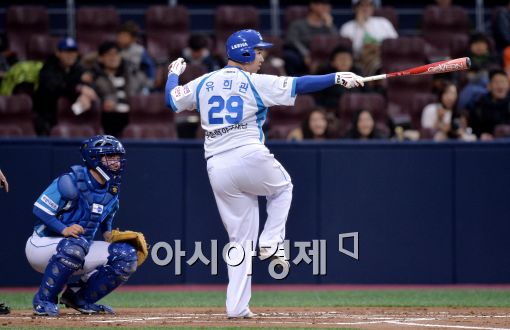 [포토]유희관, '개그 욕심 못 버리겠어요'