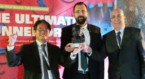 SK건설의 터키 '유라시아 해저터널' 공사가 이달 초 스위스 하거바흐에서 열린 'ITA 어워즈 2015'에서 '올해의 메이저 프로젝트상(Major project of the Year)'을 수상했다.