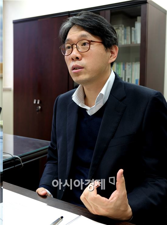 "가치를 팝니다"…'81년 후지필름'이 말하는 카메라는