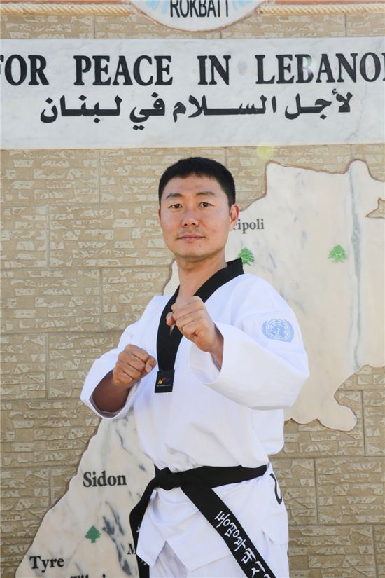 군사외교관 역할하는 동명부대 3인 