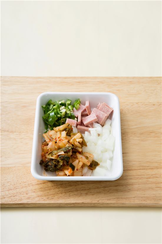 「오늘의 레시피」김치볶음밥 프리타타