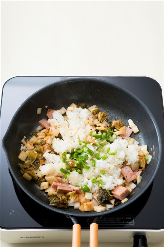 「오늘의 레시피」김치볶음밥 프리타타