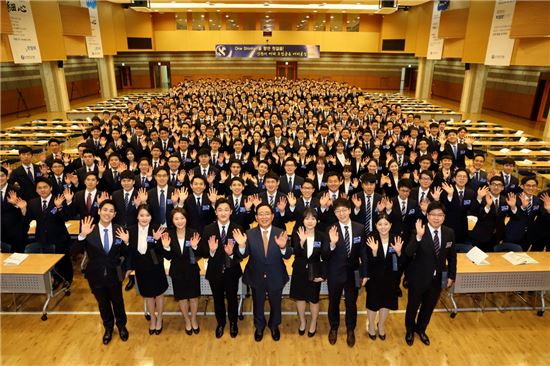 한동우 “자신의 선택을 믿고 끈기있게 노력하라”