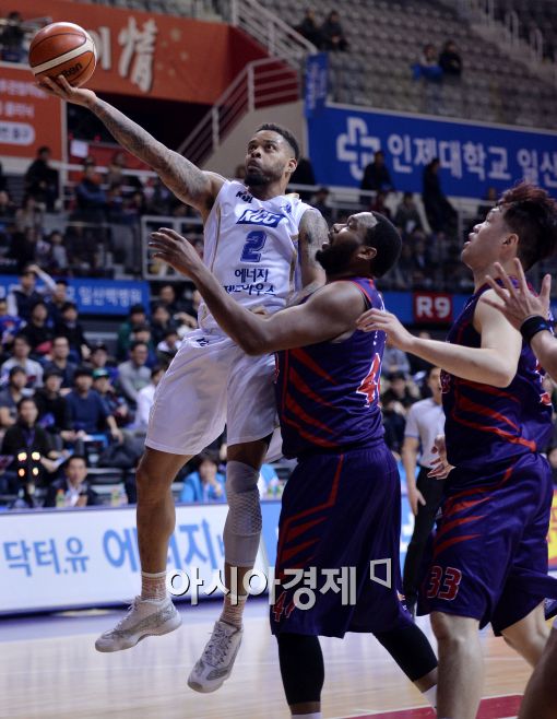 [포토]에밋, '날 막을 수 없어'