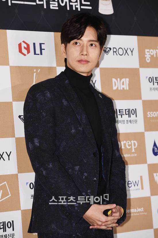 박해진, KOLSA 2015서 ‘올해의 엔터테이너상’ 수상