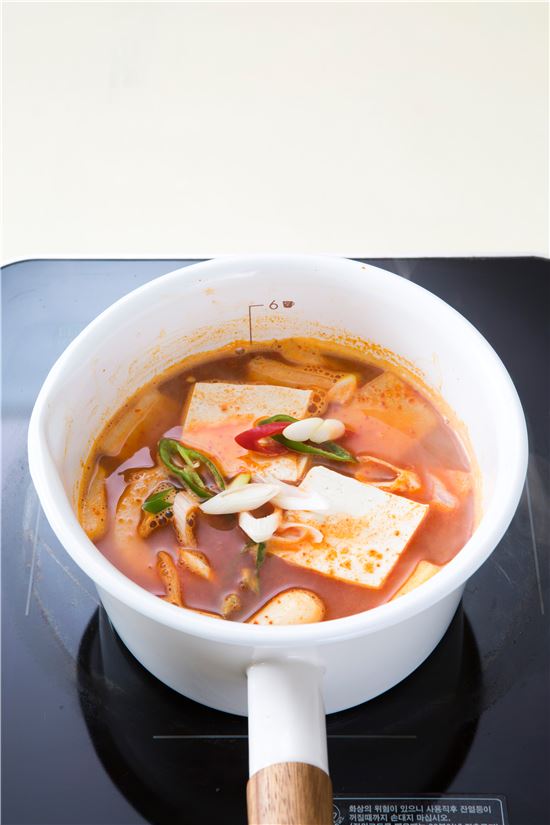 「오늘의 레시피」두부 오징어찌개