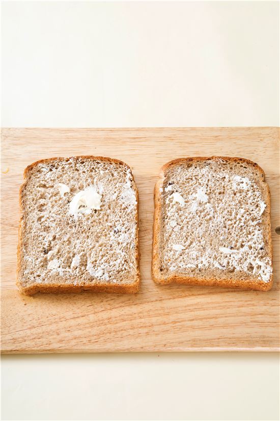 「오늘의 레시피」사과 고르곤졸라 토스트