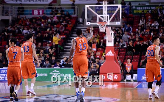 [포토]'포웰의 귀환'