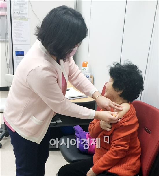 곡성군, 65세 이상 어르신들 폐렴구균 예방접종 실시