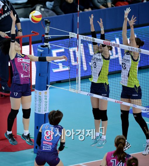 [포토]이재영, '변칙적인 팁 공격'