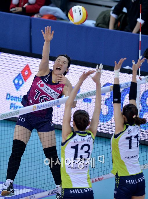 [포토]이한비, '신예의 과감한 스파이크'