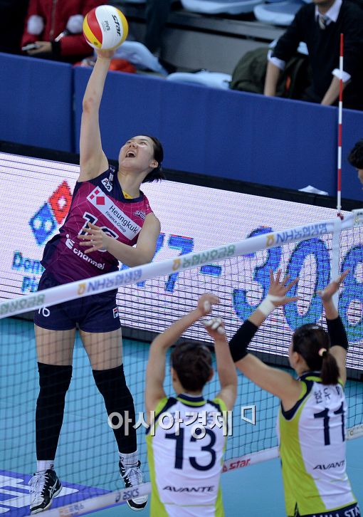 [포토]이한비, '신예의 과감한 스파이크'