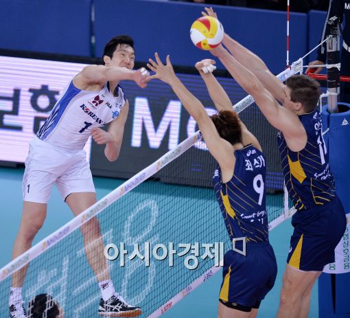 [포토]신영수, '이번 작전은 터치아웃'