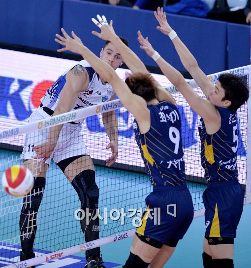 [포토]모로즈, '블로킹은 소용없어'