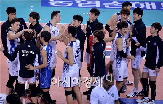 [포토]대한항공, '3연승으로 2위 도약'