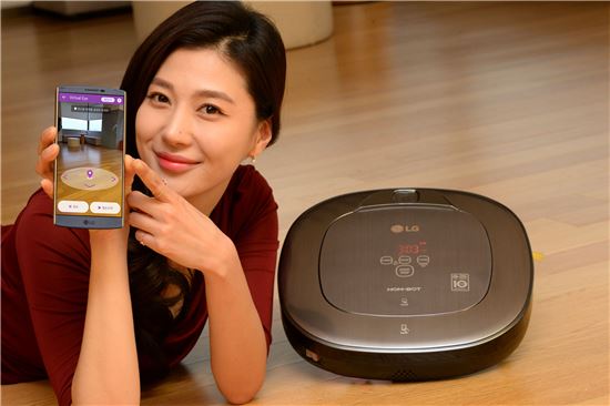 LG전자, 로봇청소기에 증강현실 적용…"스마트폰 터치하면 원하는 곳 청소"