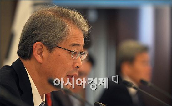 임종룡 금융위원장 "외국인 동향 24시간 모니터링 강화"