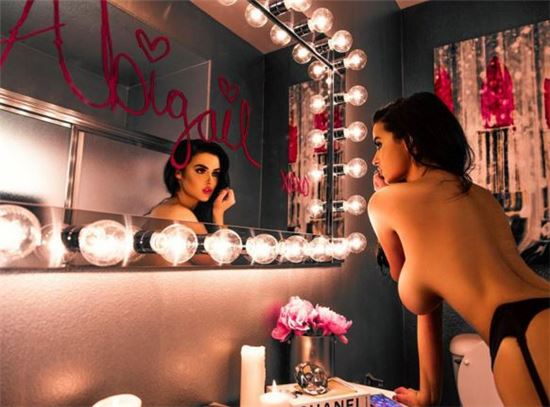 [포토] 아비가일 라치포드, 남심 유혹하는 볼륨감