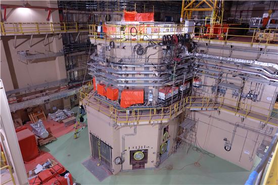한국원자력연구원(KAERI)·대우건설 컨소시엄(KDC)이 순수 국내 기술로 만들어 요르단에 수출한 연구용 원자로 'JRTR'.