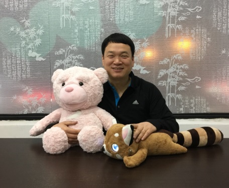 뚝심이 만든 말동무…회사 뺏꼈다 재기한 사연