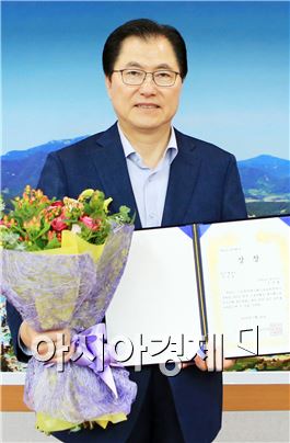 신우철 완도군수