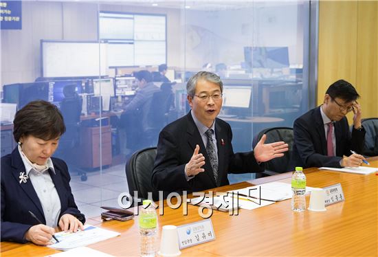 임종룡 금융위원장, 통합보안관제센터 점검