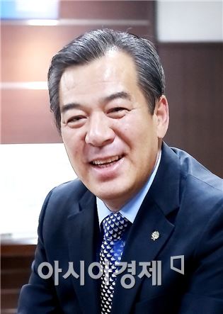 곡성군,올 예산 3,000억 원 넘기고·부채 64억 원 상환