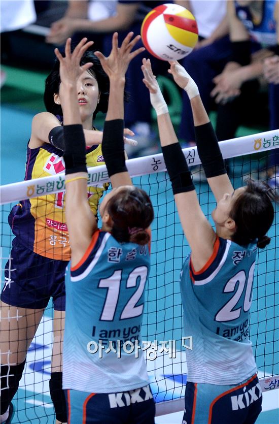 [포토]이재영, '터치아웃 작전이야'