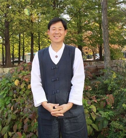 뇌사 장기기증인 유가족 최초로 신장 기증한 김충효 씨