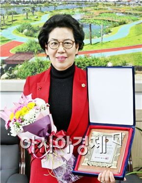 장흥군의회 김복실 의원, ‘지방의회 의정부문대상’수상