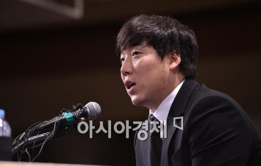 연이은 결장…김현수,美언론 예상대로 마이너리그 강등되나