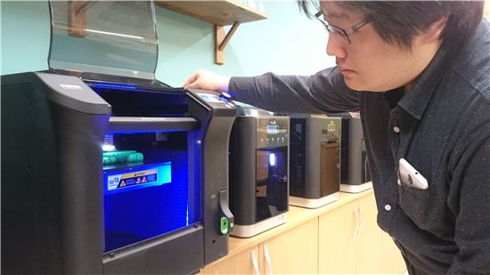 3D 프린터 이용 시제품 만들어볼까?...숭실상상키움관 개관