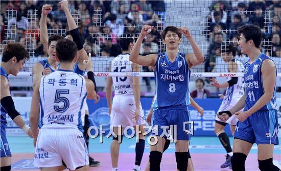 [포토]류윤식, '새하얗게 불태웠어'