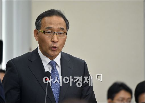 홍윤식 "위장전입·다운계약서 세밀히 못살펴 송구"(상보)
