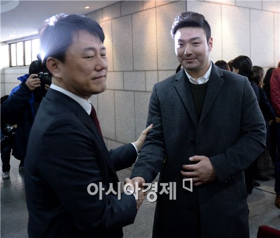 [포토]이장석 대표와 신년 인사하는 박병호