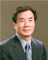 '갑질 논란' 이장한 종근당 회장, 14일 오전 긴급 기자회견