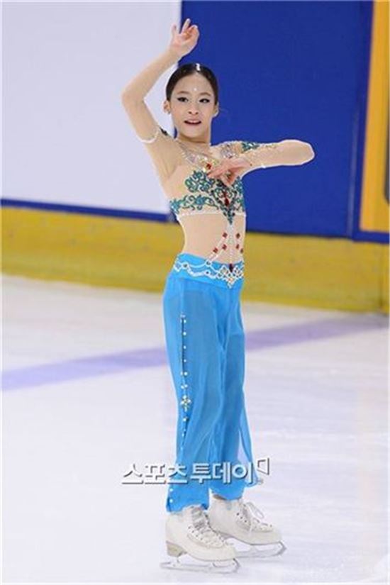 '국내 피겨 선수권 최연소 우승' 유영, 너무 어려서 세계선수권 출전 불가