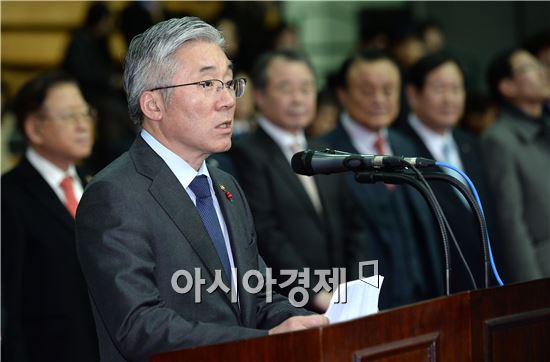 [포토]국가대표 선수단 격려하는 김종덕 장관