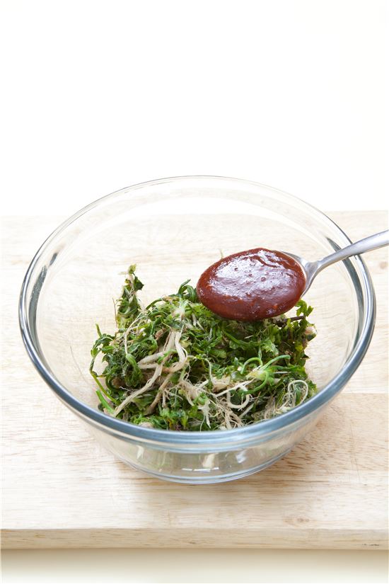 「오늘의 레시피」냉이초무침