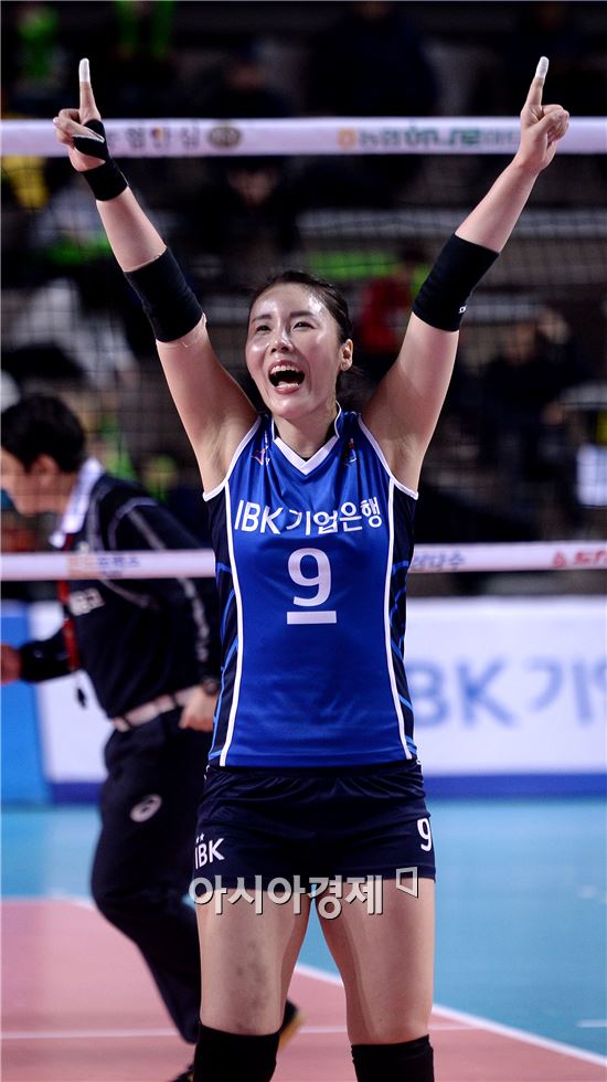[포토]IBK기업은행 김사니, '이제 우리가 리그 선두야'