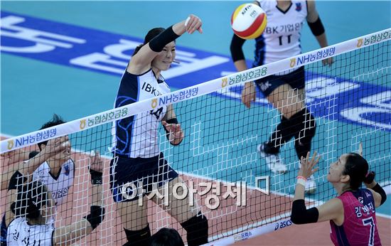 [포토]유희옥, '속공이야'