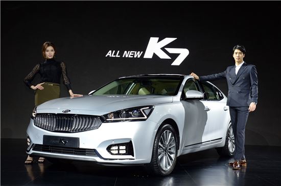 이형근 기아차 부회장 "신형 K7, 준대형 세단의 새 기준"