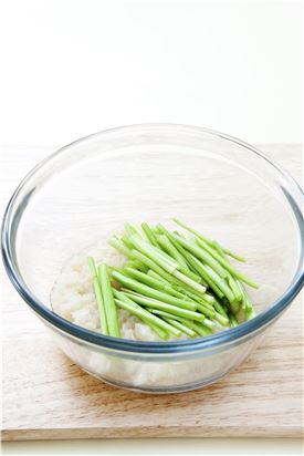 「오늘의 레시피」미나리 감자전