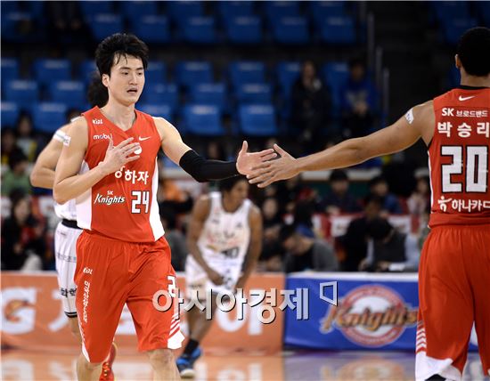 [포토]오용준, '어시스트 좋았어'