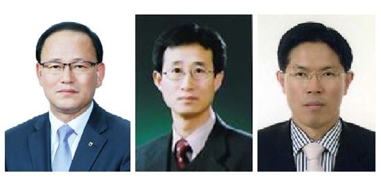 왼쪽부터 정성환 부사장, 한재선 경영지원본부장, 김동일 리스크관리본부장 사진/NH농협생명