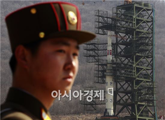 북한은 작년말 평안북도 철산군 동창리에 있는 장거리미사일 발사장(북한은 서해 위성발사장이라고 주장)의 발사대를 67m로 증축하는 공사를 끝낸 상황이다. 